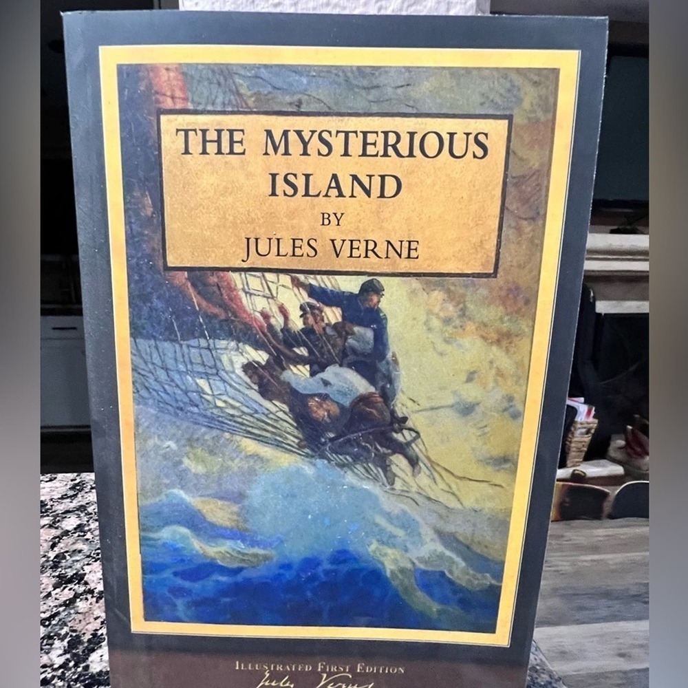 The Mysterious Island Illustrated 100th Anniversary Collection Book